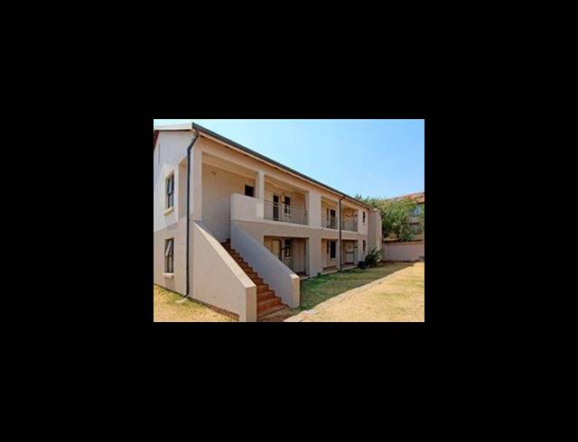 2 BEDROOM APARTMENT FOR SALE IN LAKEFIELD